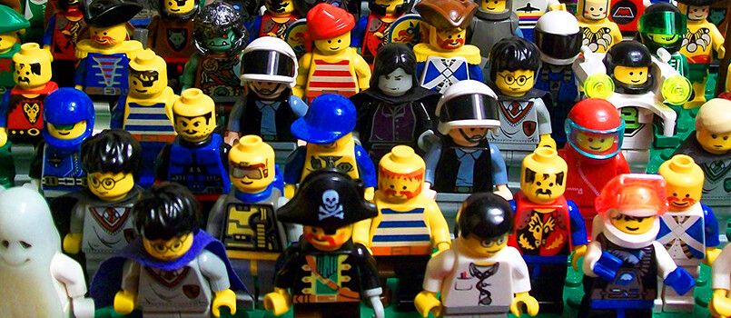 GLOBE lego 1